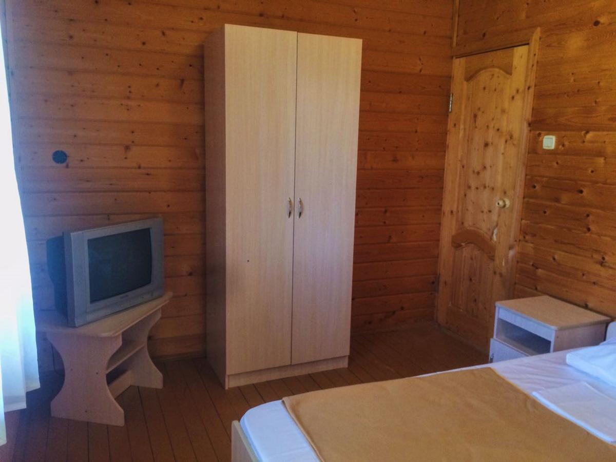 Hotel Kistrik Gudauta Exteriér fotografie